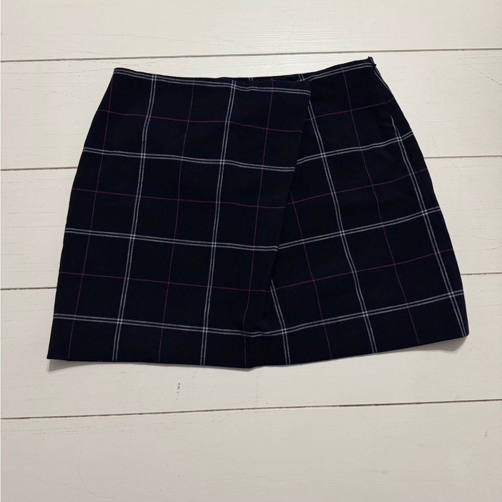 Banana Republic Plaid Skirt - Picture 1 of 4